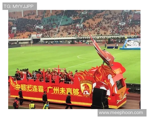 广州网球队实力引发热议球迷对其表现和未来发展展开激烈讨论